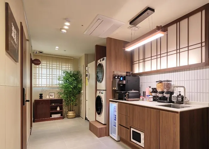 Hongdae Ongi 홍대 온기 Hotel 2*