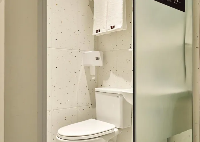 Hotel Hongdae Ongi 홍대 온기 2*